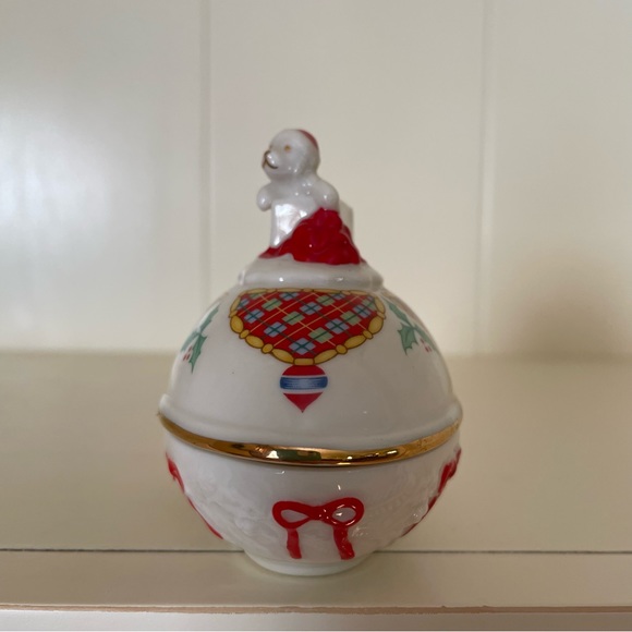 Lenox CHRISTMAS Egg 1994 Lmtd. Edition  THE CHRISTMAS SURPRISE COLLECTOR EGG Dog - Picture 6 of 10